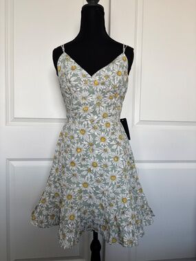 City Studio brand Strappy low back sundress daisy pattern Sz 13 Jr